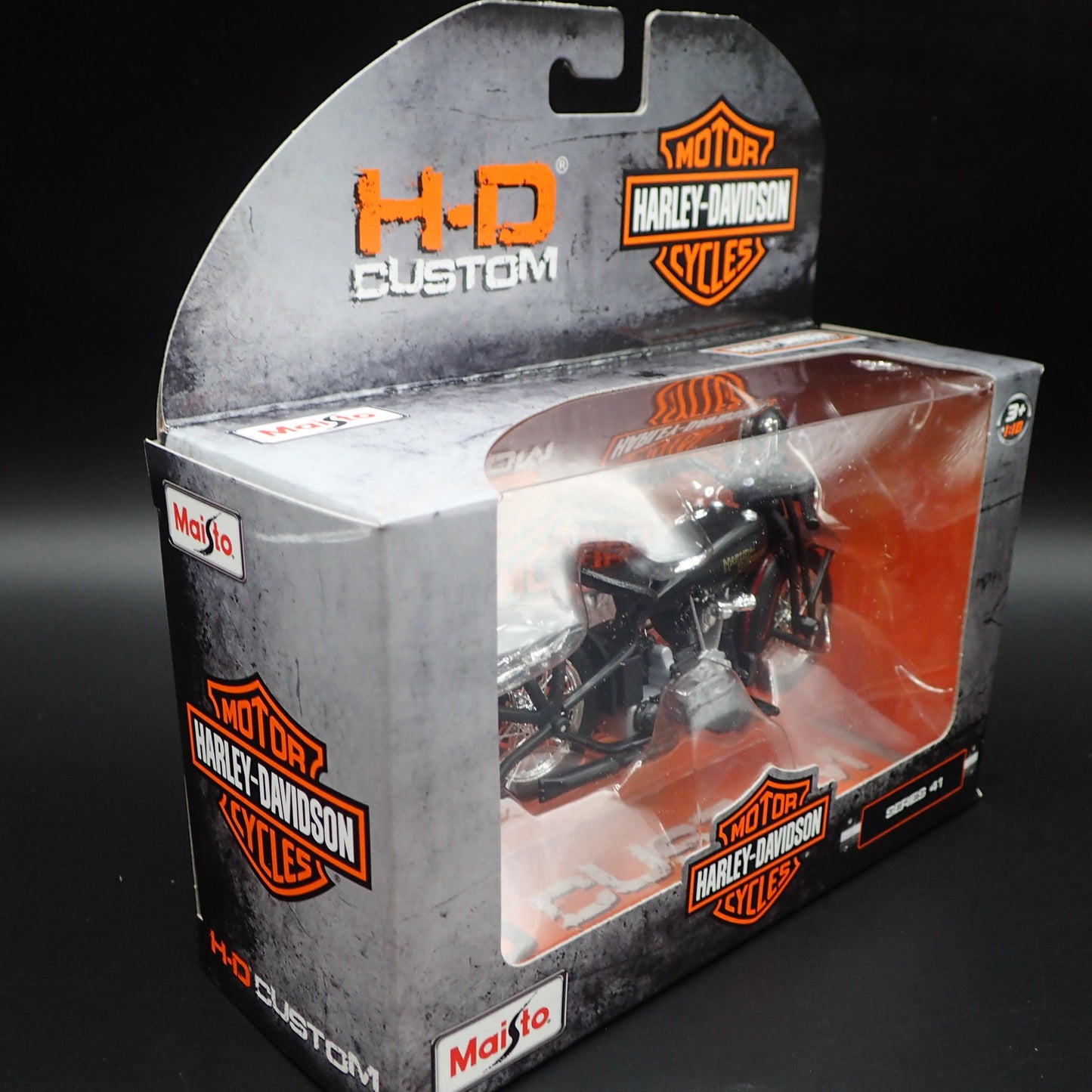 1928 28 JDH TWIN CAM HARLEY DAVIDSON MAISTO SERIES 41 1/18 MOTORCYCLE MODEL