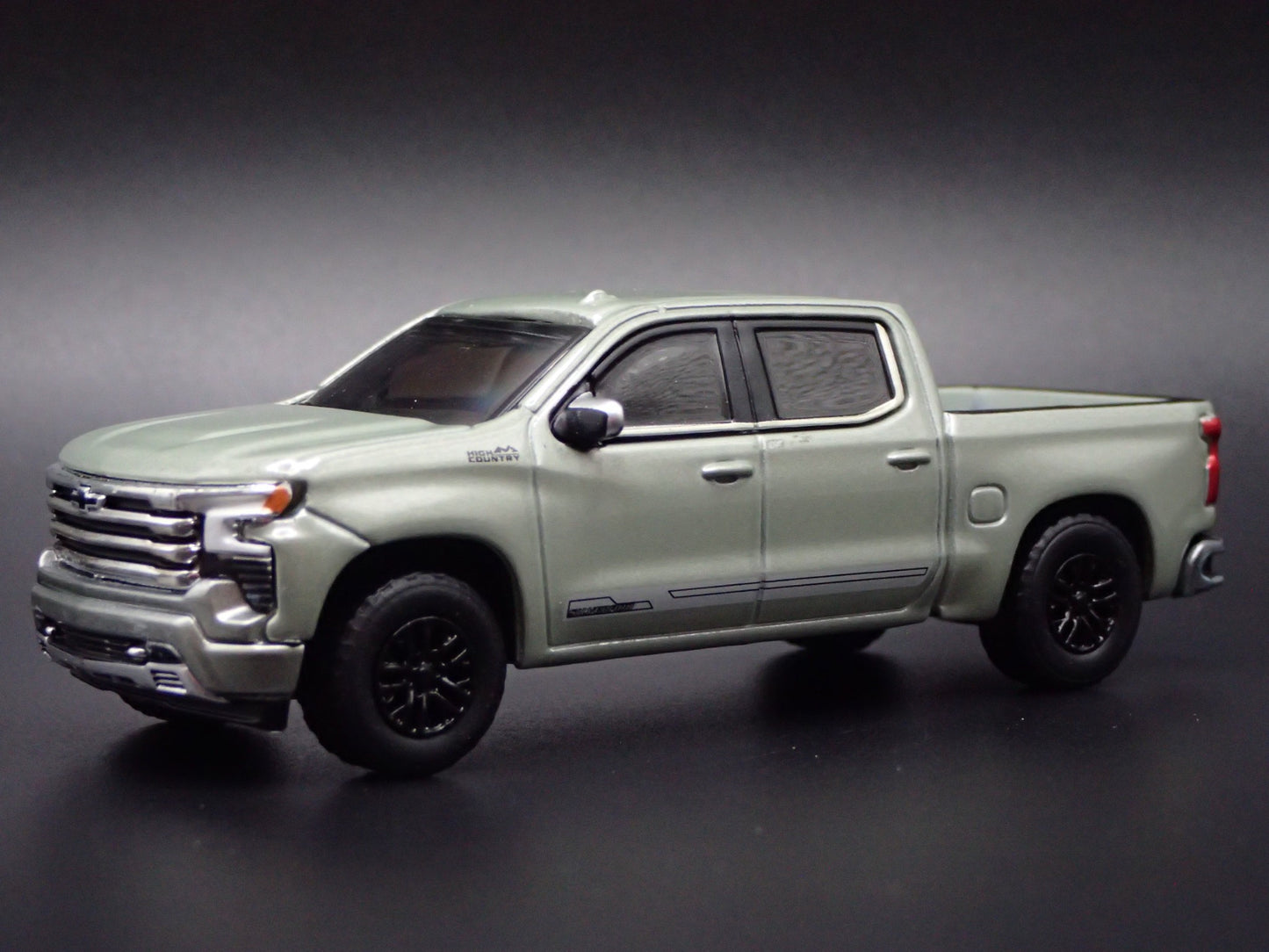 2019-2025 CHEVY SILVERADO PICKUP TRUCK HIGH COUNTRY 1:64 SCALE DIECAST MODEL CAR