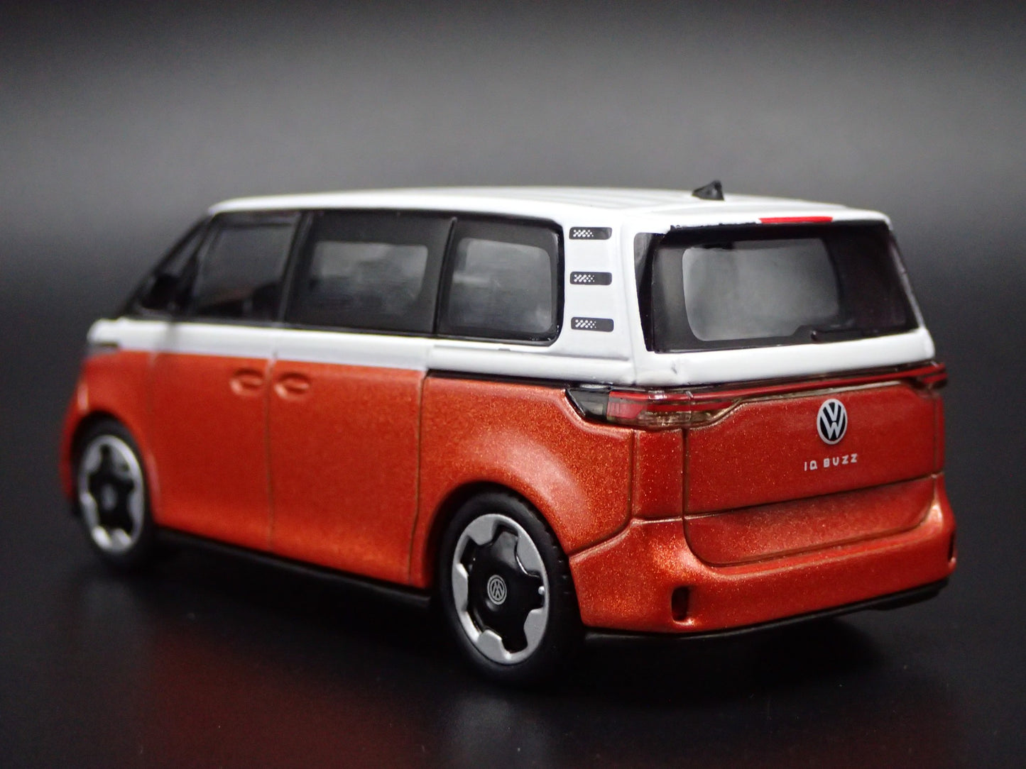 2025 2026 VW VOLKSWAGEN ID BUZZ ELECTRIC CAR ORANGE 1:64 SCALE DIECAST MODEL CAR