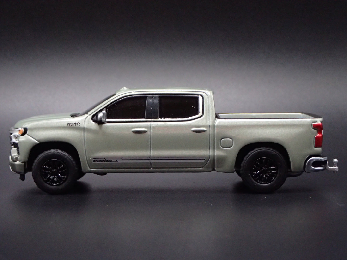 2019-2025 CHEVY SILVERADO PICKUP TRUCK HIGH COUNTRY 1:64 SCALE DIECAST MODEL CAR