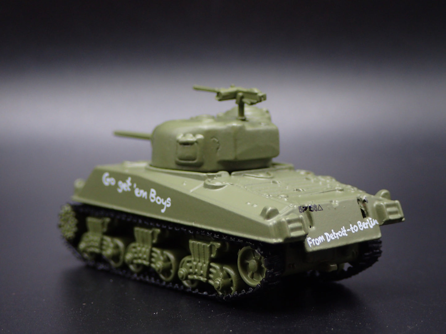 WWII M4A3 SHERMAN TANK US DETROIT MI ARSENAL PLANT 1:100 SCALE DIECAST MODEL CAR
