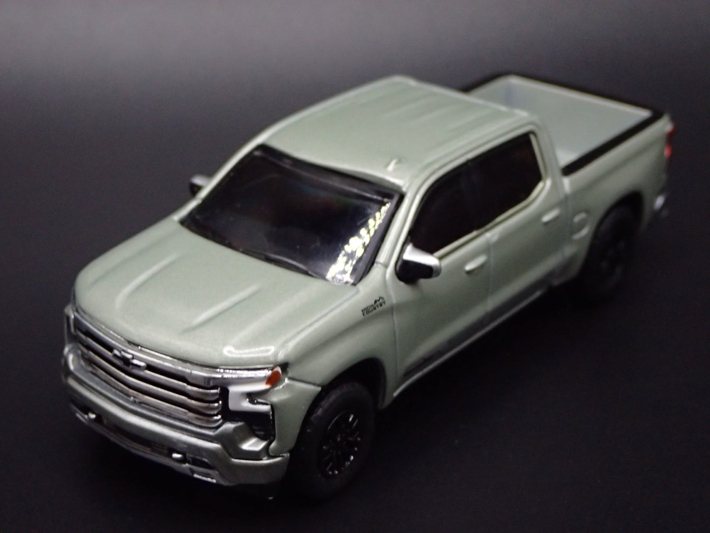 2019-2025 CHEVY SILVERADO PICKUP TRUCK HIGH COUNTRY 1:64 SCALE DIECAST MODEL CAR