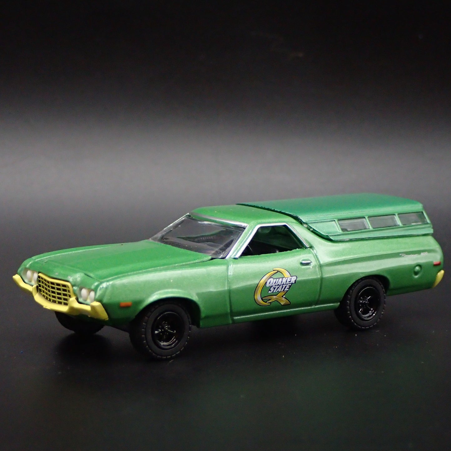 1972 72 FORD RANCHERO 500 PICKUP TRUCK QUAKER STATE 1:64 SCALE DIECAST MODEL CAR