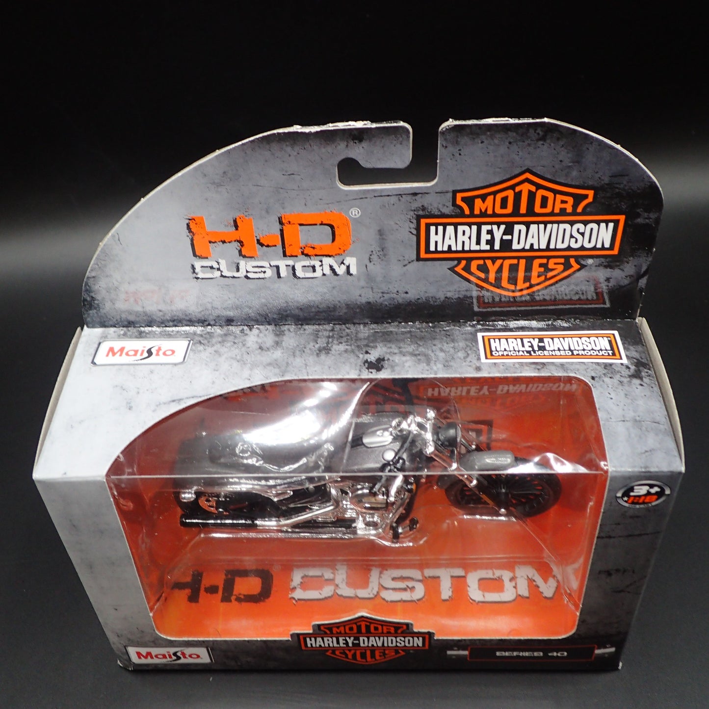 2016 16 BREAKOUT HARLEY DAVIDSON MOTORCYCLE MAISTO SERIES 40 1/18 MODEL BIKE