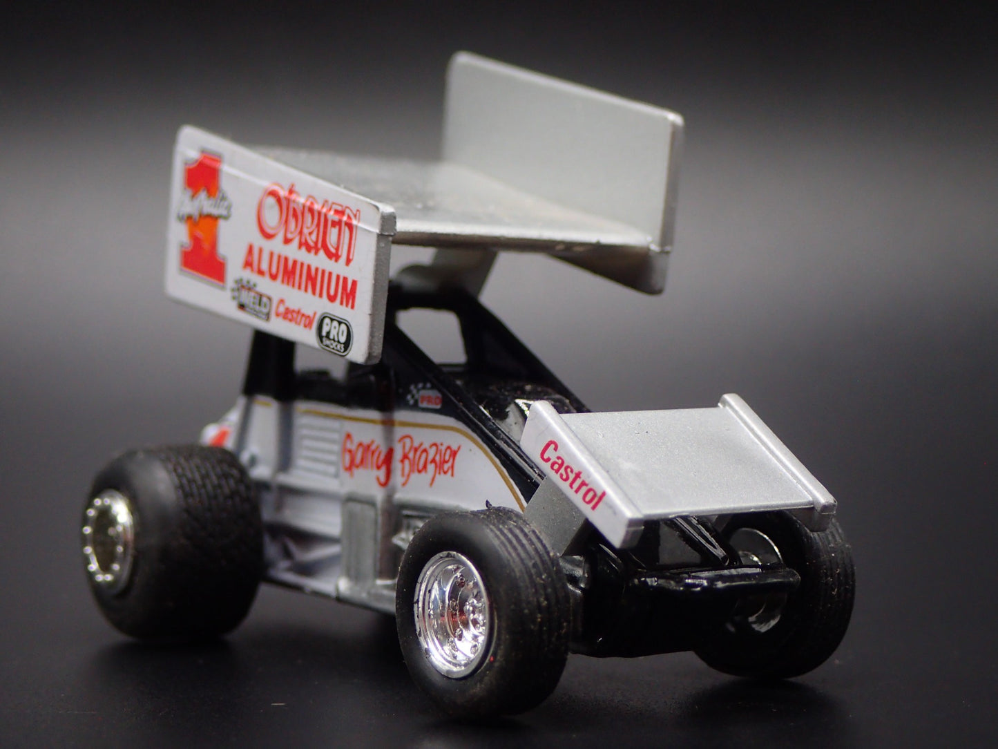 SPRINT CAR #1 GARRY BRAZIER OBIEN ALUMINIUM 1:64 SCALE DIORAMA DIECAST MODEL CAR