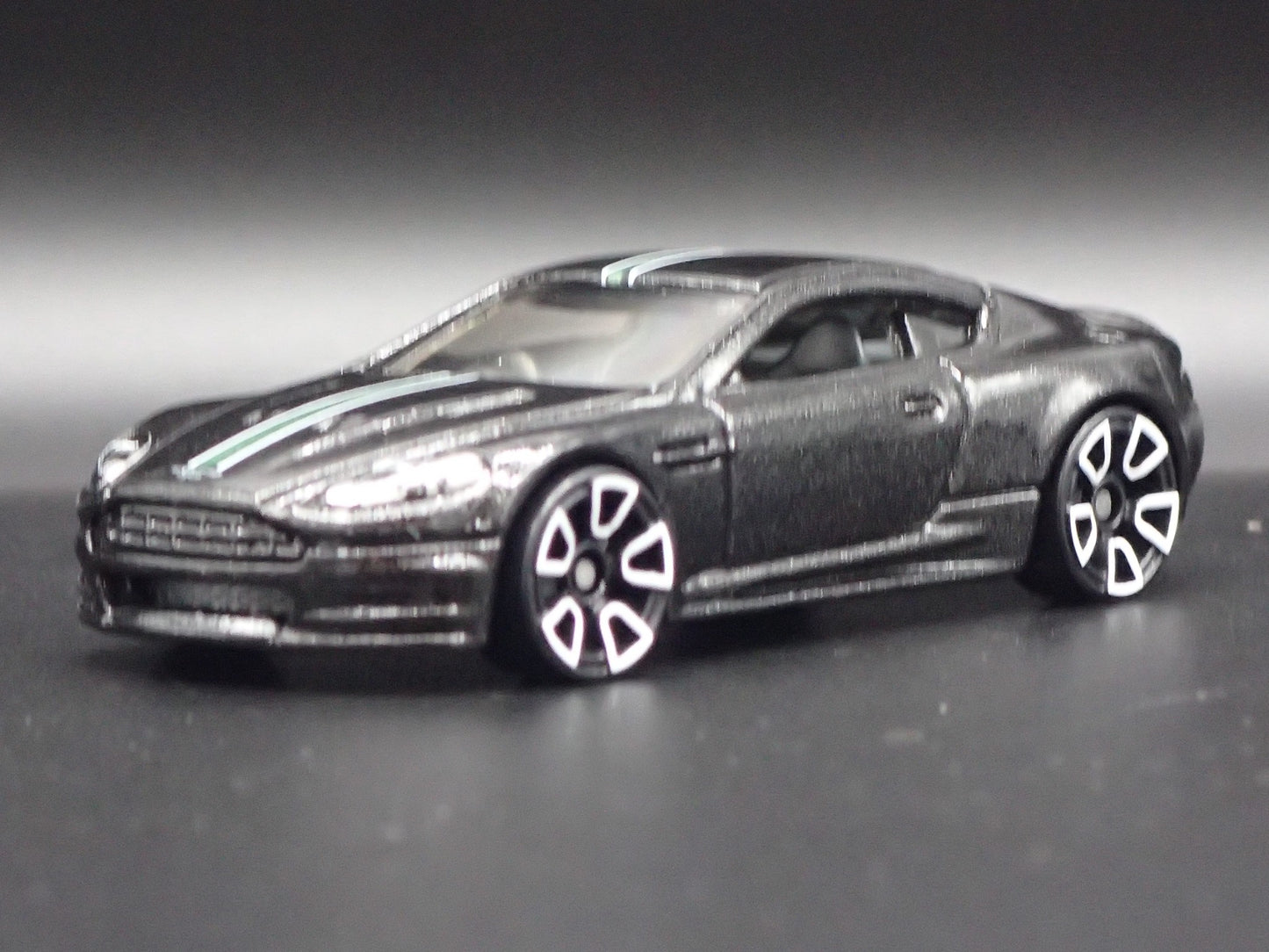 2008-2012 ASTON MARTIN DBS BLAC 1/64 SCALE COLLECTIBLE DIORAMA DIECAST MODEL CAR