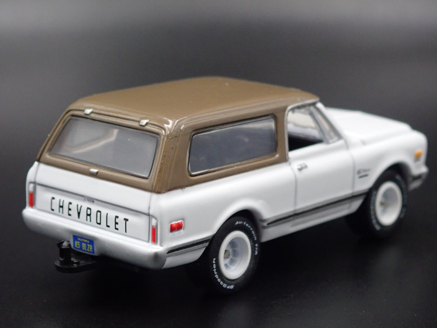 1970 70 CHEVY CHEVROLET BLAZER W HITCH RARE 1:64 SCALE DIORAMA DIECAST MODEL CAR