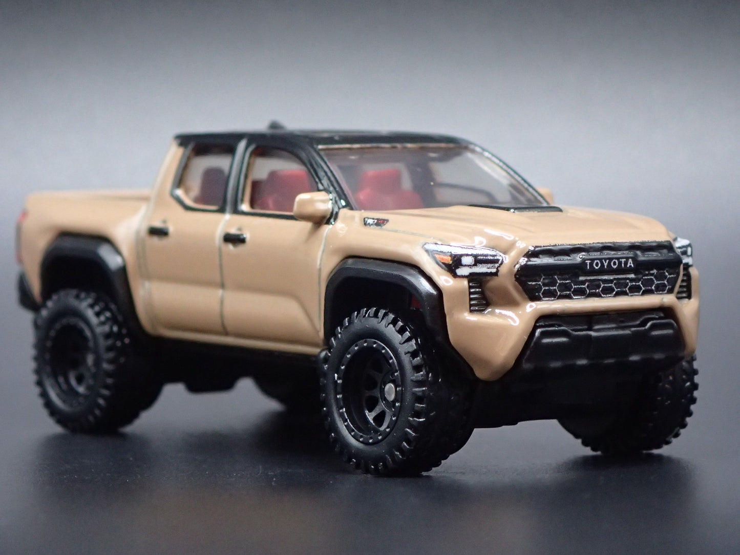 2016-2023 TOYOTA TACOMA PICKUP TRUCK TAN 1:64 SCALE DIORAMA DIECAST MODEL CAR