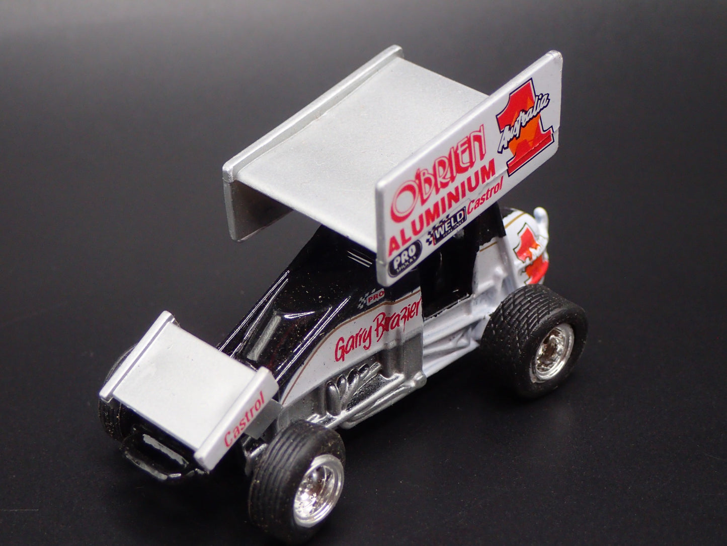 SPRINT CAR #1 GARRY BRAZIER OBIEN ALUMINIUM 1:64 SCALE DIORAMA DIECAST MODEL CAR