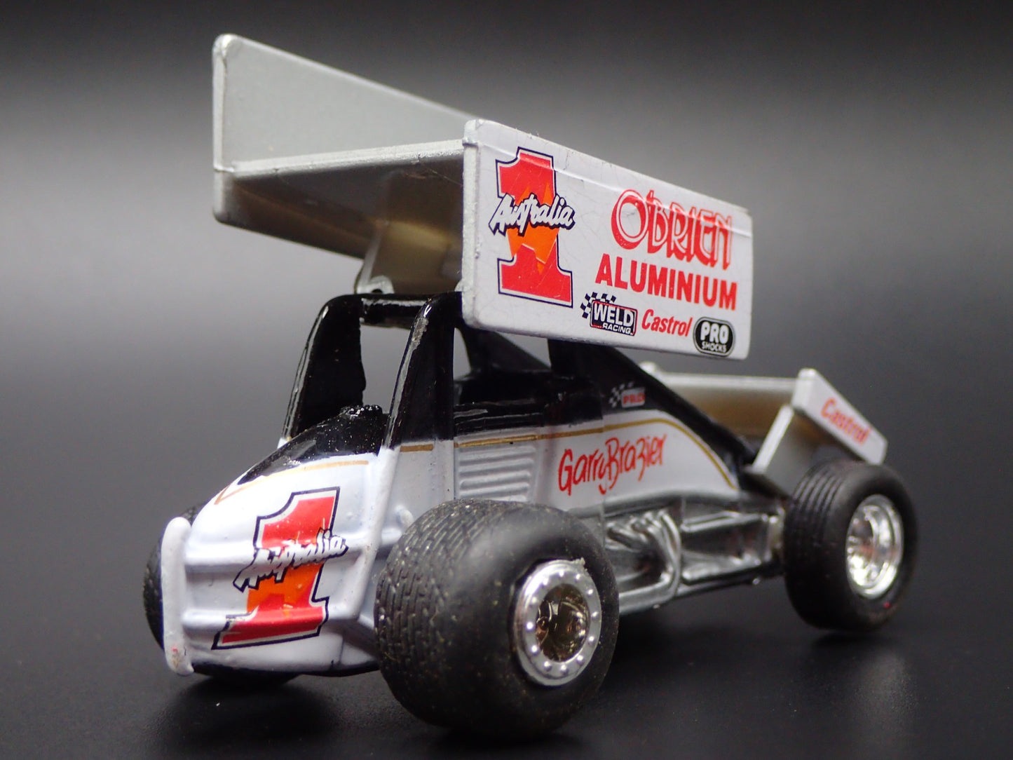 SPRINT CAR #1 GARRY BRAZIER OBIEN ALUMINIUM 1:64 SCALE DIORAMA DIECAST MODEL CAR