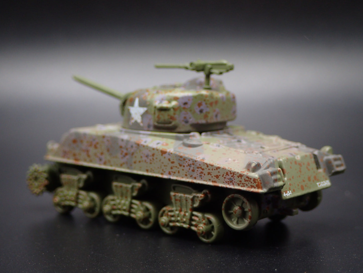 WWII M4A3 SHERMAN TANK US ARMY GRAFENWOEHR GERMANY 1:100 SCALE DIECAST MODEL CAR