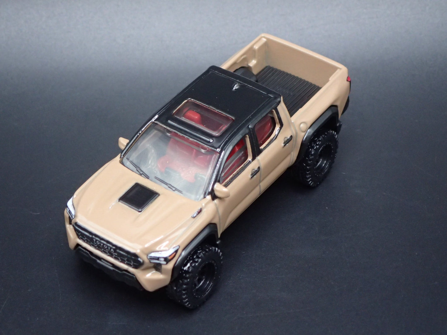 2016-2023 TOYOTA TACOMA PICKUP TRUCK TAN 1:64 SCALE DIORAMA DIECAST MODEL CAR