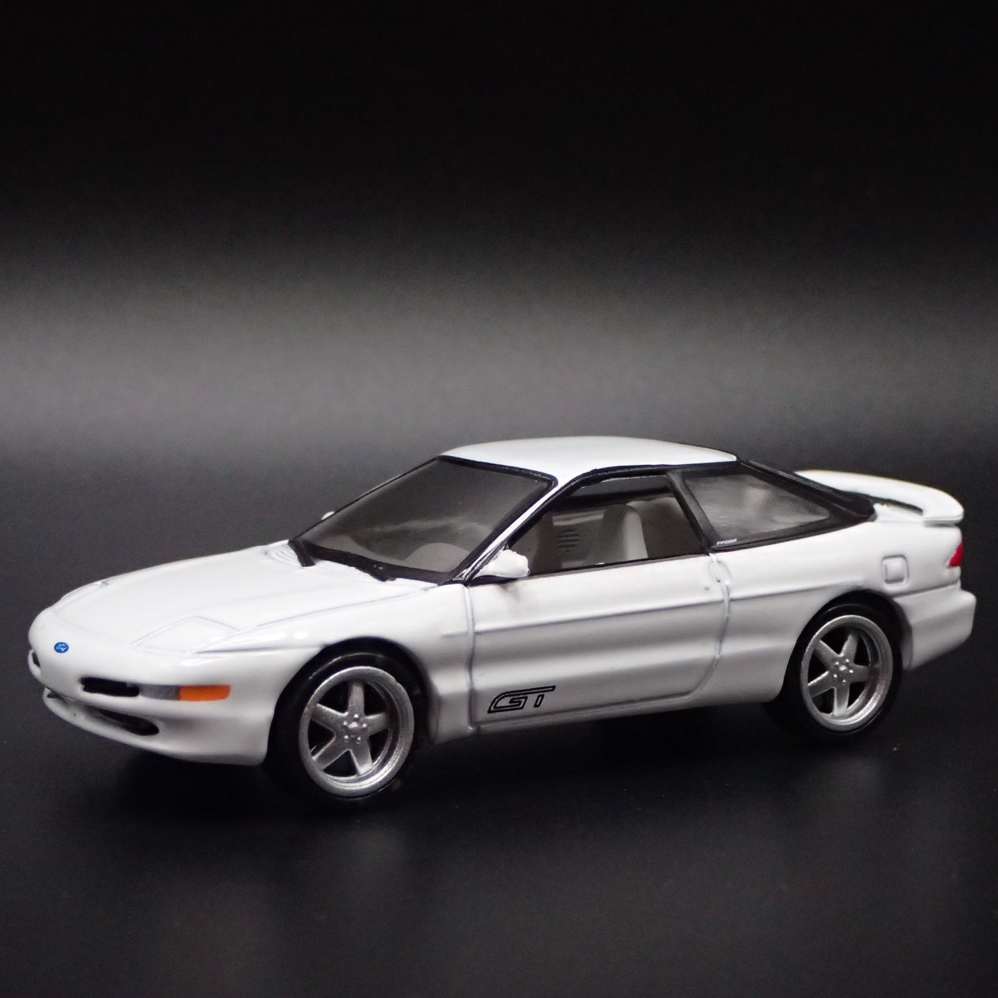 1993 93 FORD PROBE GT WHITE 1:64 SCALE COLLECTIBLE DIORAMA DIECAST MODEL CAR
