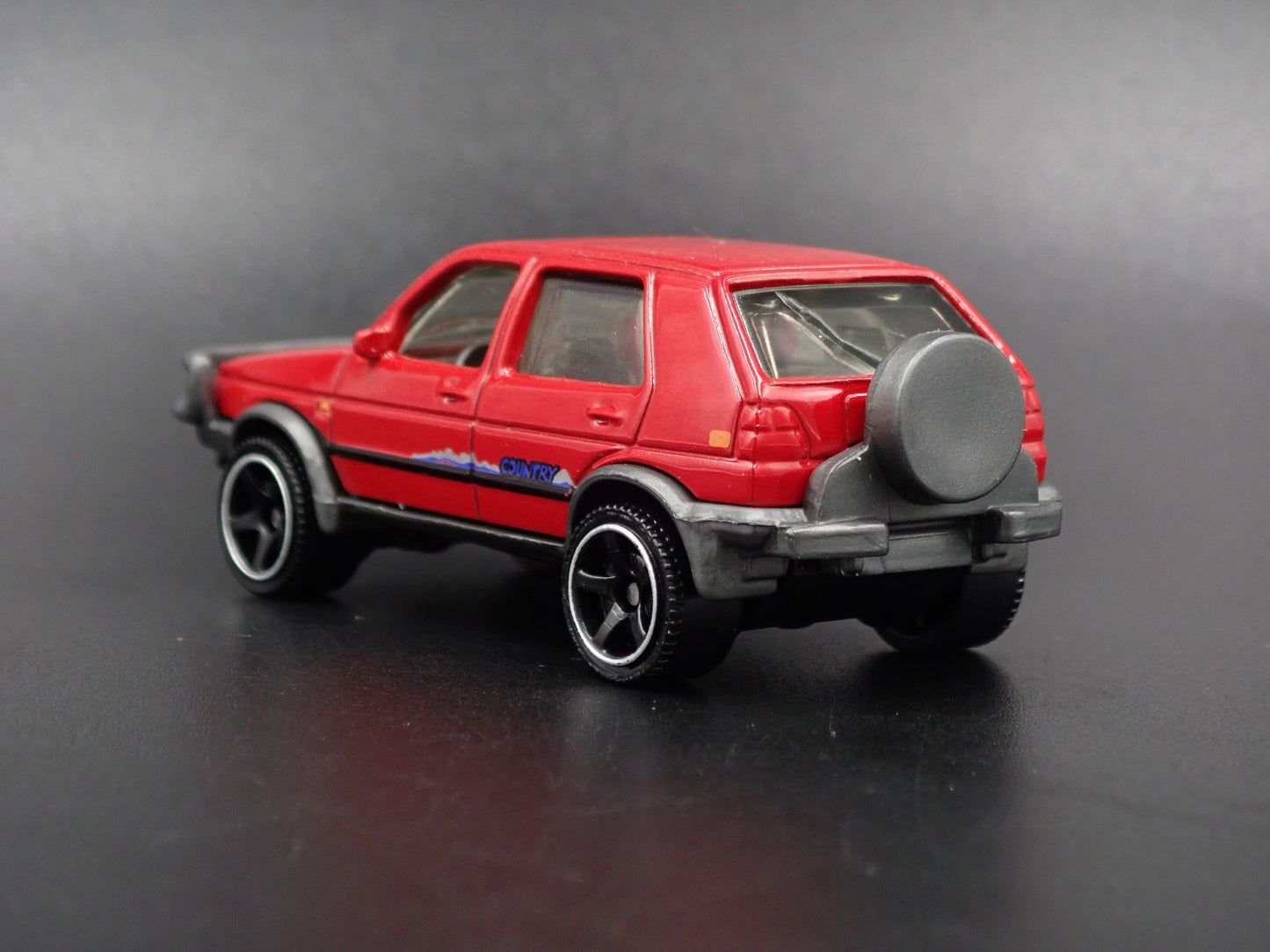 1990 90 VW VOLKSWAGEN GOLF COUNTRY MK2 RED 1:64 SCALE DIORAMA DIECAST MODEL CAR