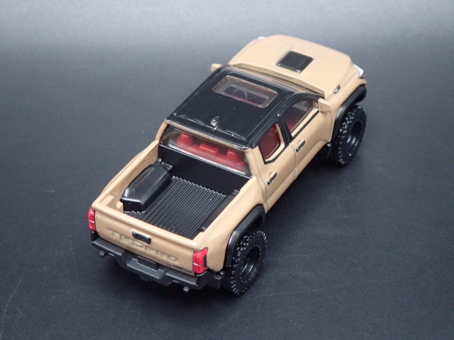 2016-2023 TOYOTA TACOMA PICKUP TRUCK TAN 1:64 SCALE DIORAMA DIECAST MODEL CAR