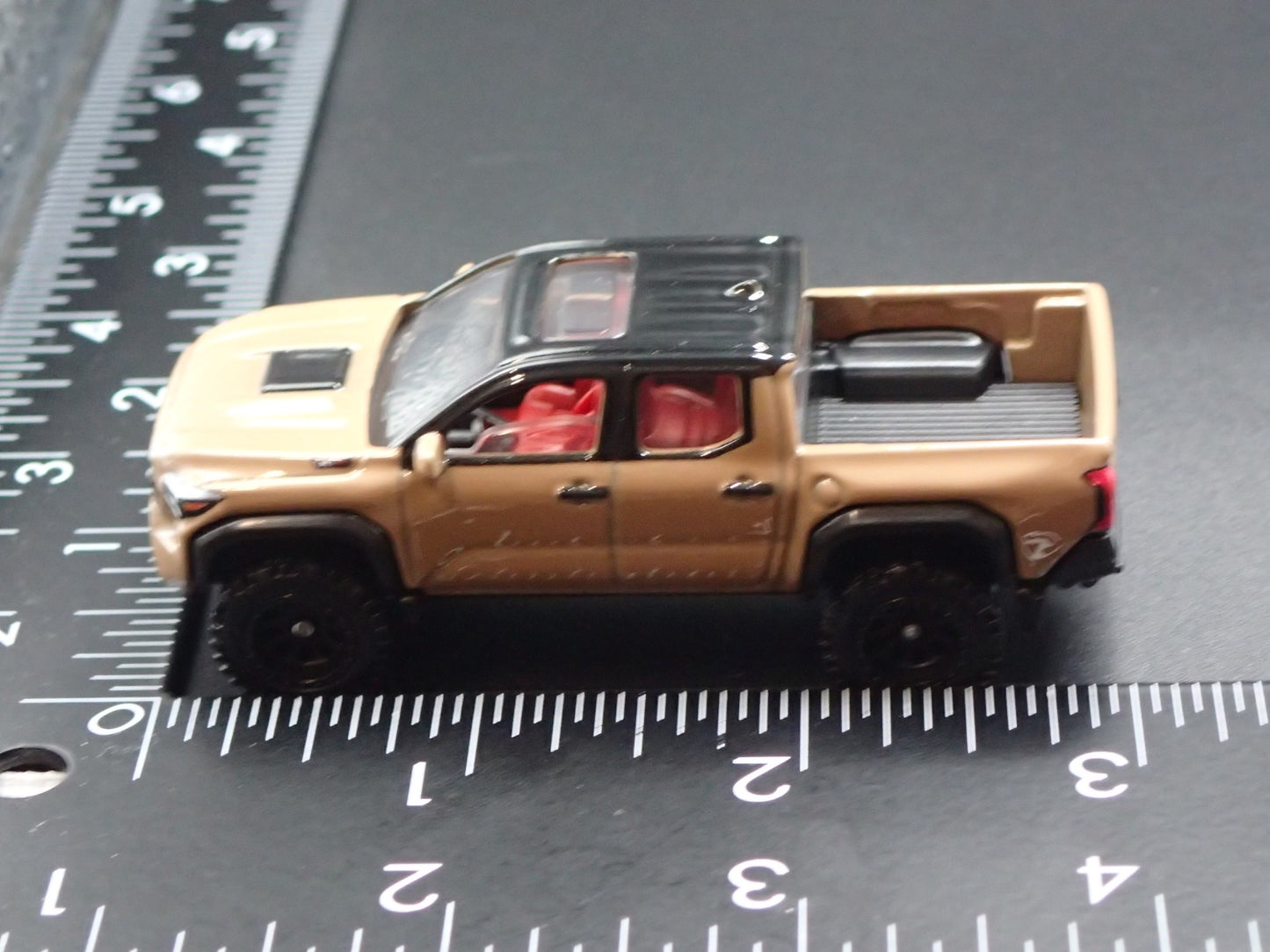 2016-2023 TOYOTA TACOMA PICKUP TRUCK TAN 1:64 SCALE DIORAMA DIECAST MODEL CAR
