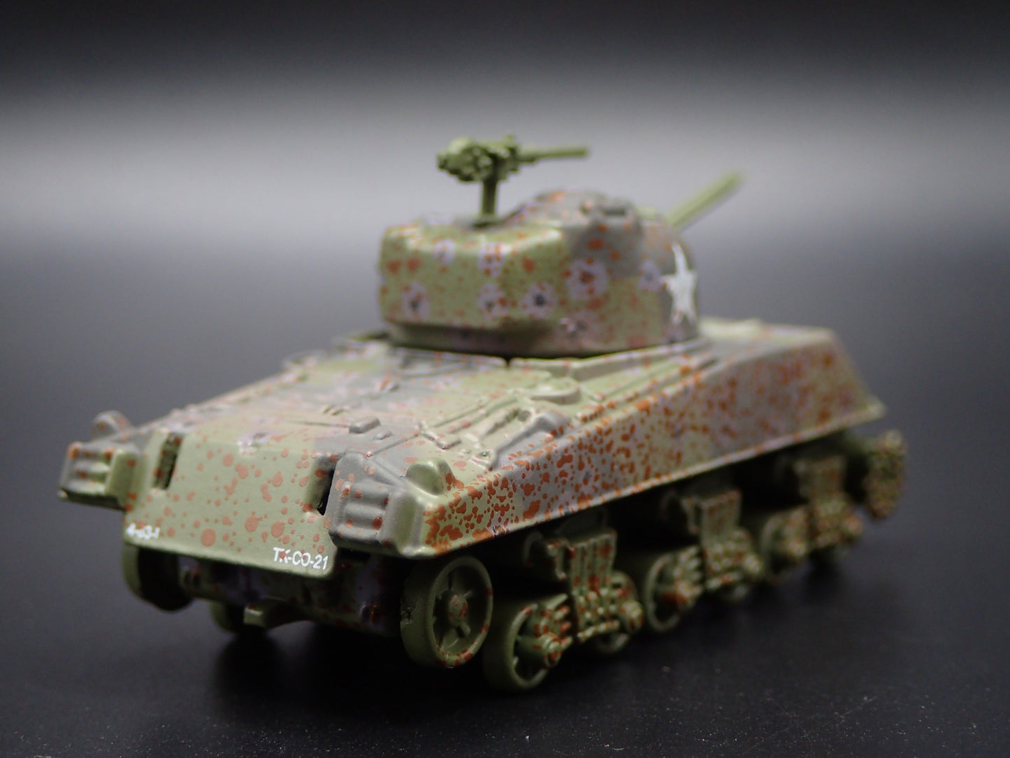 WWII M4A3 SHERMAN TANK US ARMY GRAFENWOEHR GERMANY 1:100 SCALE DIECAST MODEL CAR