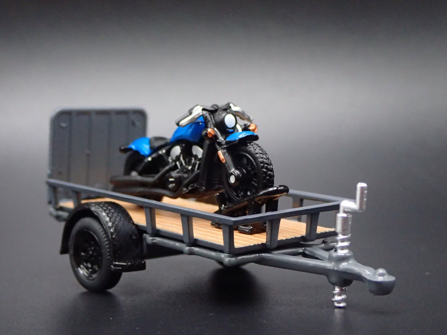 UTILITY TRAILER w 2020 INDIAN SCOUT BOBBER MOTORCYCLE 1:64 SCALE  DIECAST MODEL
