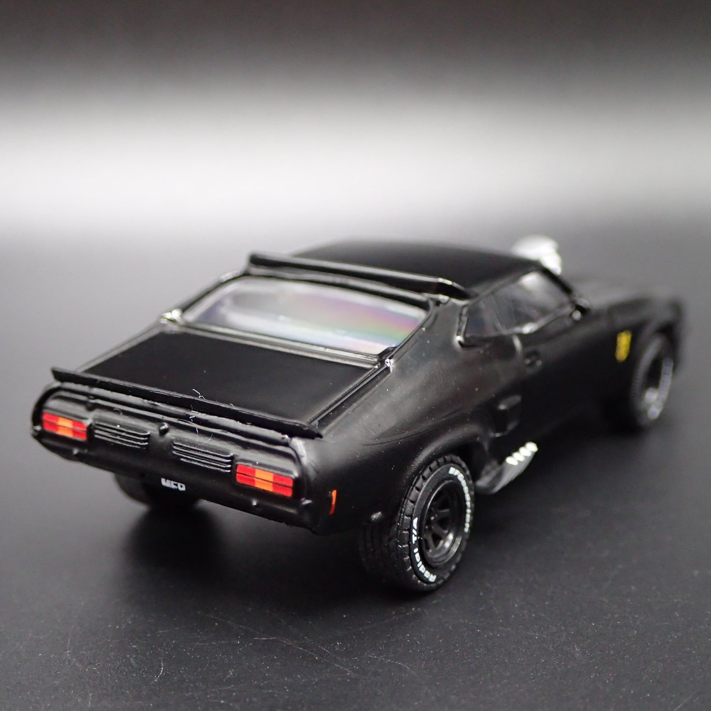 1973 FORD FALCON XB MAD MAX RARE 1:64 COLLECTIBLE DIORAMA DIECAST MODEL CA