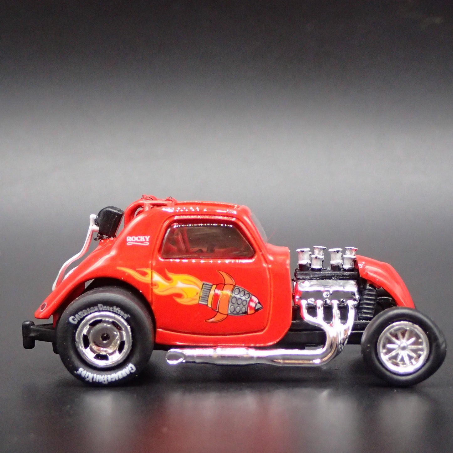 TOPO FUEL ALTERED NHRA GARBAGE PAIL KIDS 1/64 SCALE DIORAMA DIECAST MODEL CAR