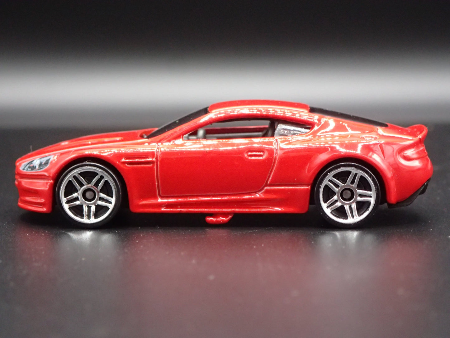 2008-2012 ASTON MARTIN DBS RED 1/64 SCALE COLLECTIBLE DIORAMA DIECAST MODEL CAR
