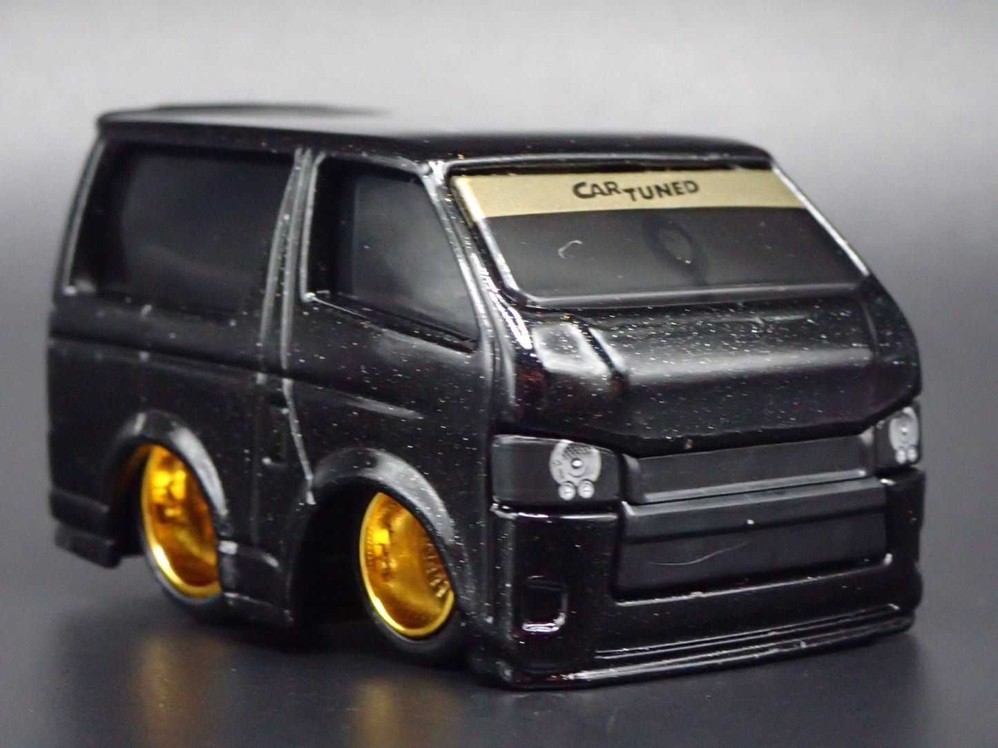 2004 TOYOTA HIACE H200 VAN CAR TUNED BLACK 1/64 SCALE DIORAMA DIECAST MODEL CAR