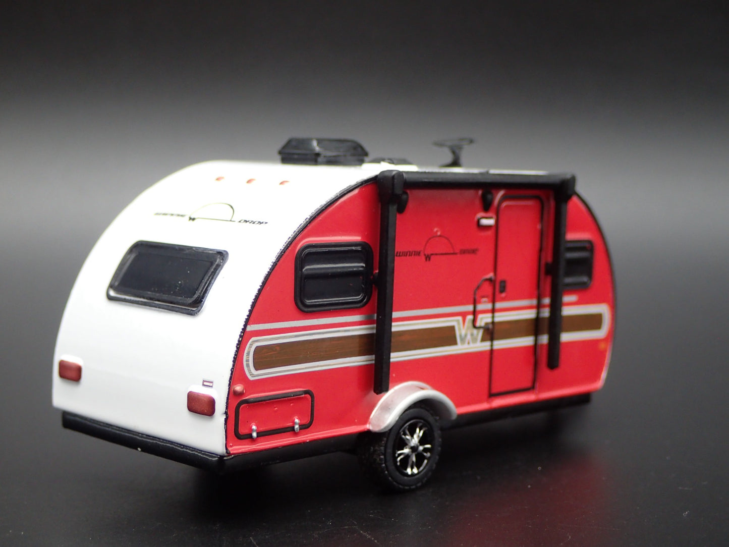 2017 17 WINNEBAGO WINNIE DROP 1710 TRAVEL TRAILER CAMPER 1:64 DIECAST MODEL CAR