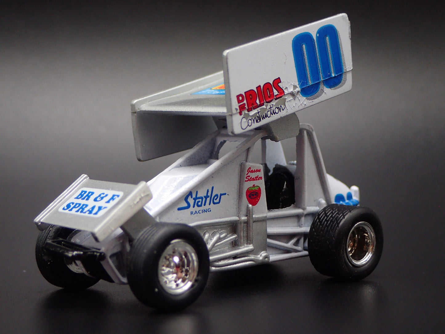 SPRINT CAR #00 JASN STATLER DF RIOS WHITE 1:64 SCALE DIORAMA DIECAST MODEL CAR