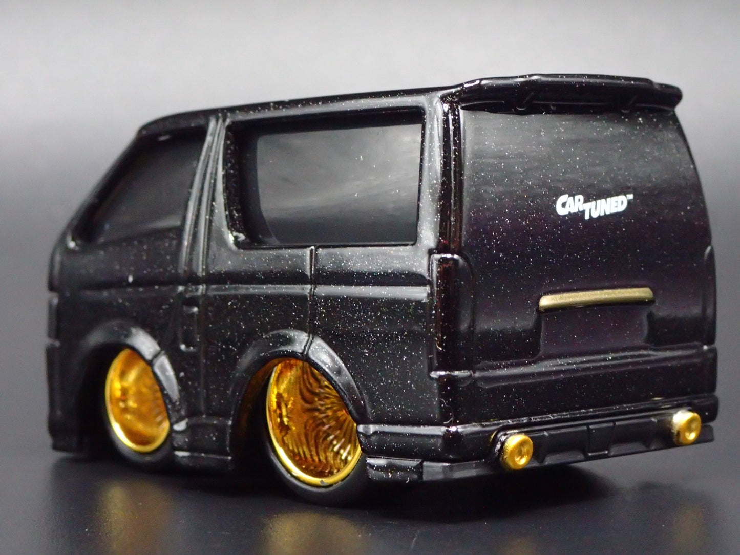 2004 TOYOTA HIACE H200 VAN CAR TUNED BLACK 1/64 SCALE DIORAMA DIECAST MODEL CAR