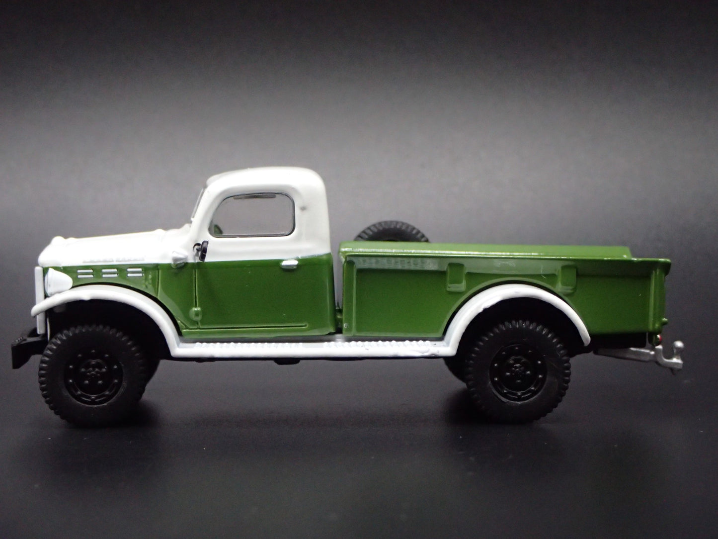1945-1950 DODGE POWER WAGON PICKUP TRUCK GREEN 1:64 SCALE DIECAST MODEL CAR