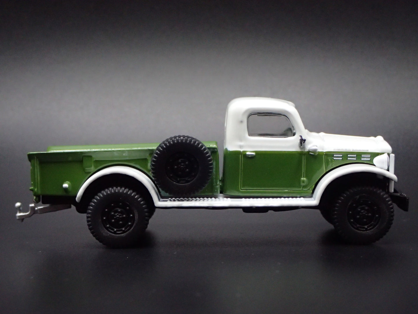1945-1950 DODGE POWER WAGON PICKUP TRUCK GREEN 1:64 SCALE DIECAST MODEL CAR
