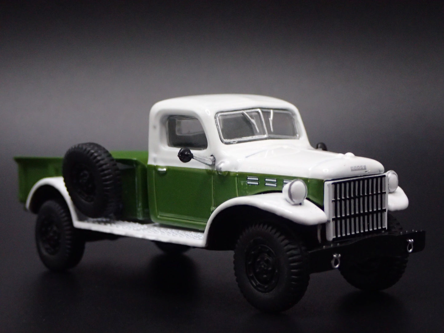 1945-1950 DODGE POWER WAGON PICKUP TRUCK GREEN 1:64 SCALE DIECAST MODEL CAR