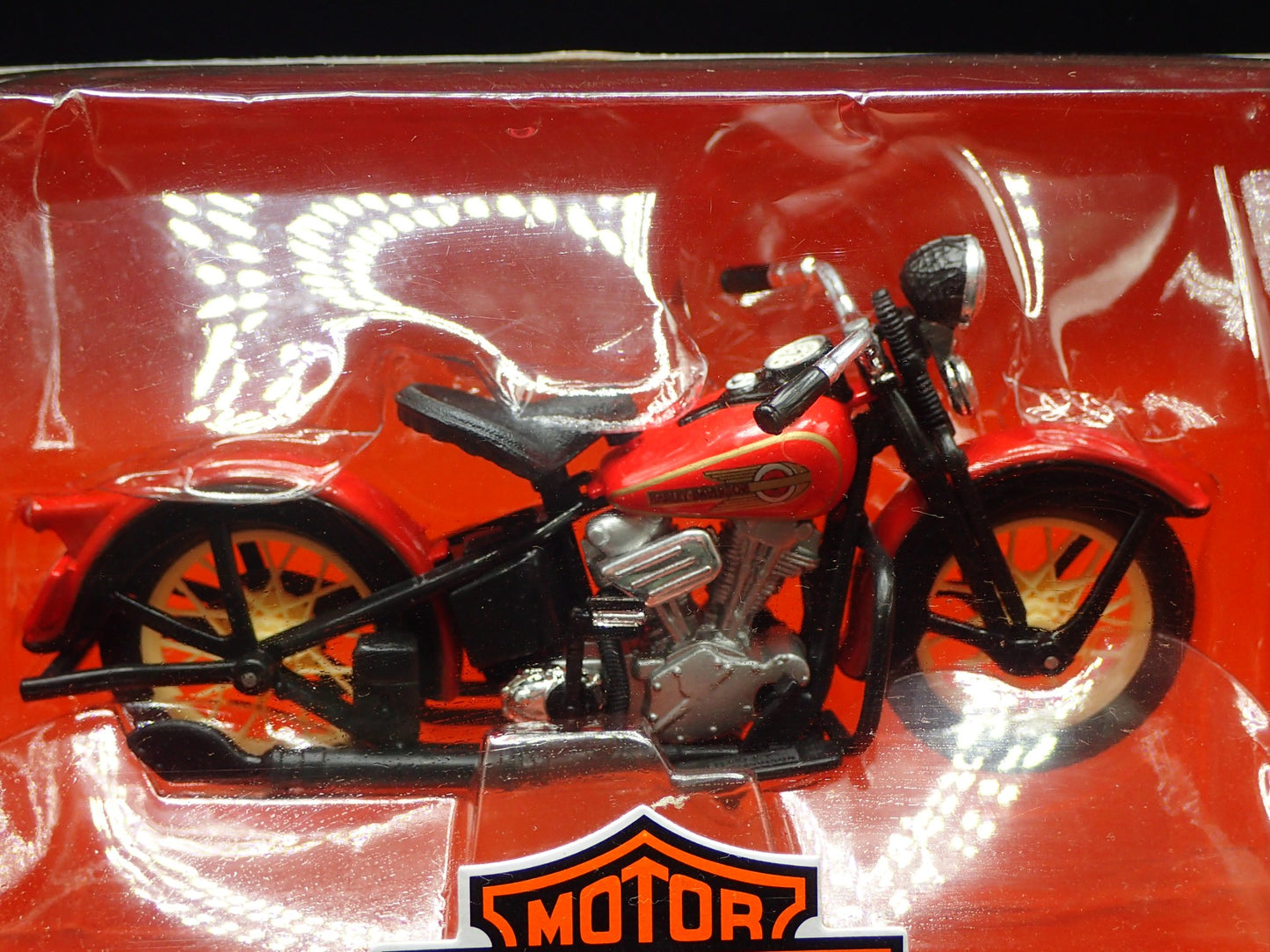 1936 36 EL KNUCKLEHEAD HARLEY DAVIDSON MAISTO 1/18 MOTORCYCLE MODEL SERIES 10