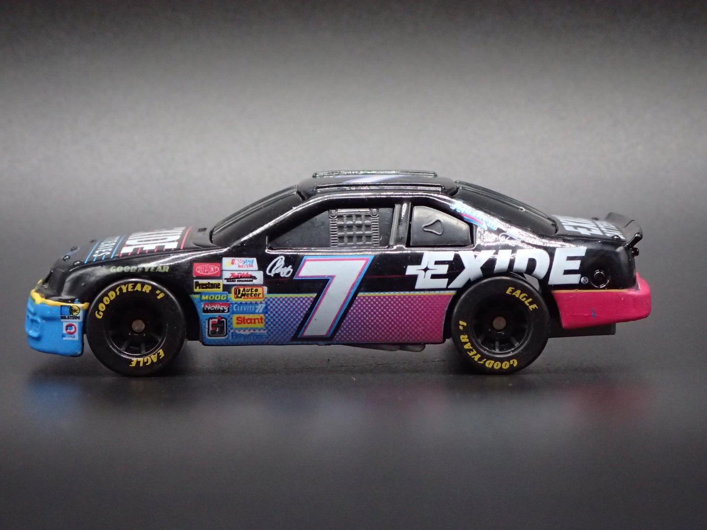1995 95 FORD THUNDERBIRD 7 GEOFF BODINE NASCAR 1:64 SCALE DIECAST MODEL CAR