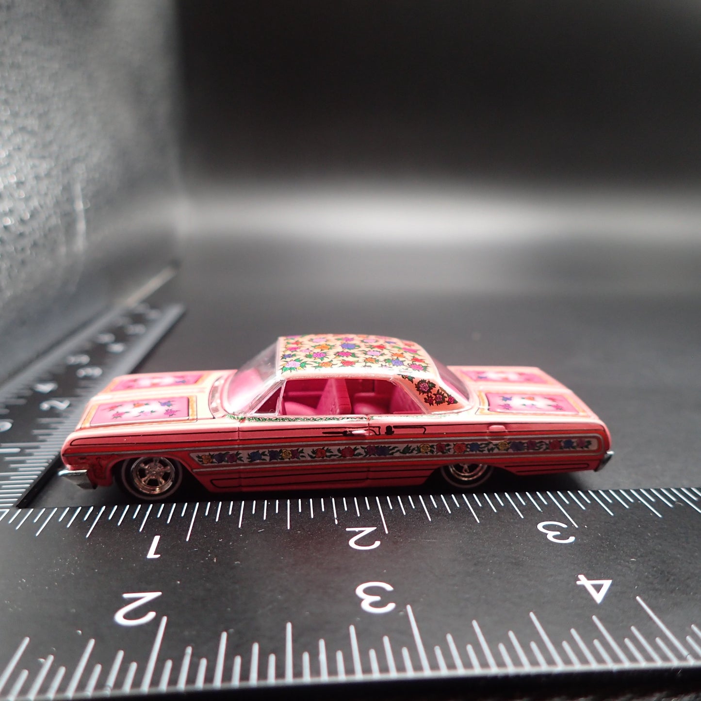 1964 64 CHEVY CHEVROLET IMPALA LOWRIDER GYPSY ROSE  1:64 SCALE DIECAST MODEL CAR