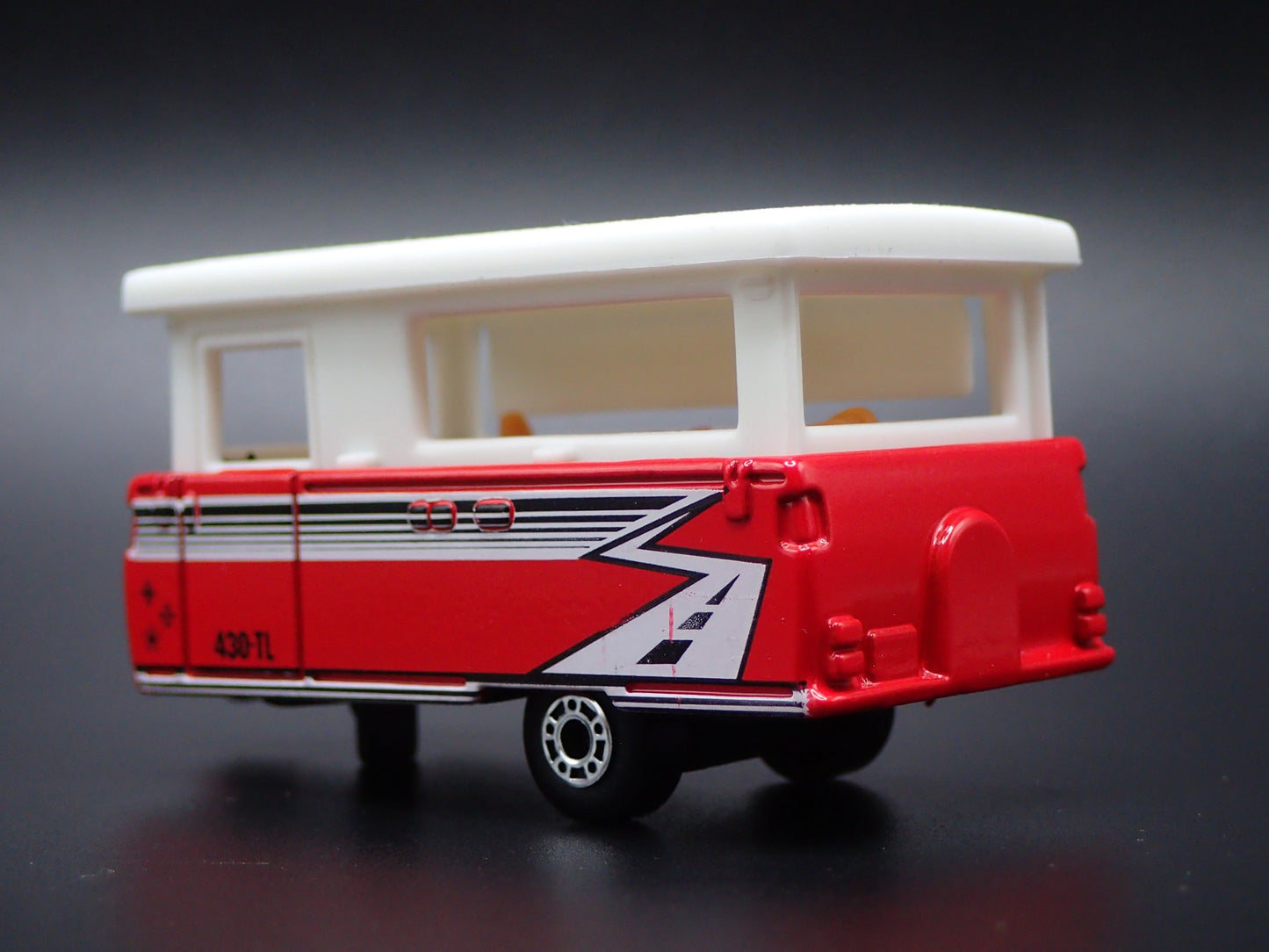 POP-UP CAMPER TRAILER RED RARE 1:64 SCALE COLLECTIBLE DIORAMA DIECAST MODEL CAR