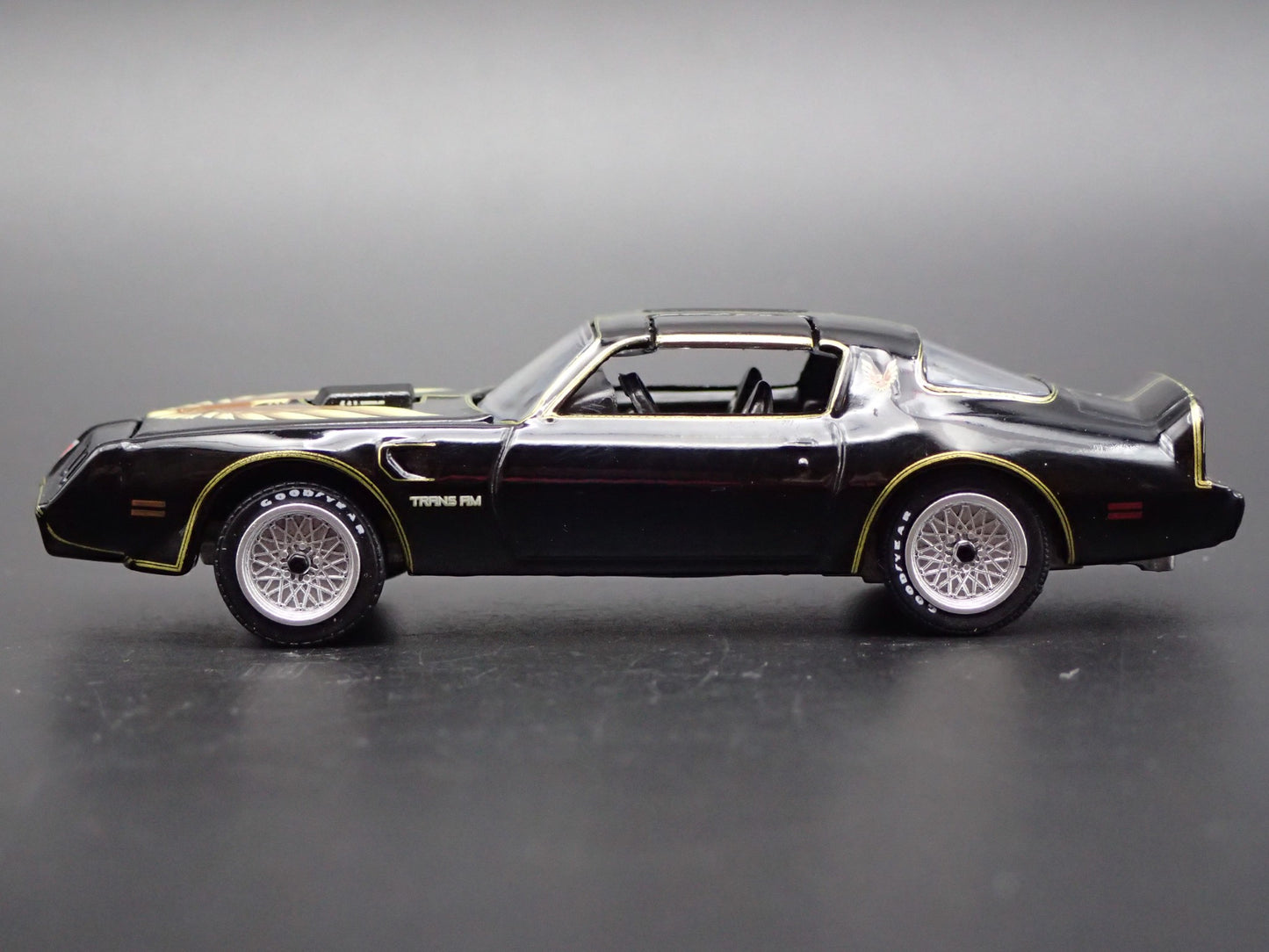1979 79 PONTIAC FIREBIRD TRANS AM T/A  1:64 SCALE COLLECTIBLE DIECAST MODEL CAR