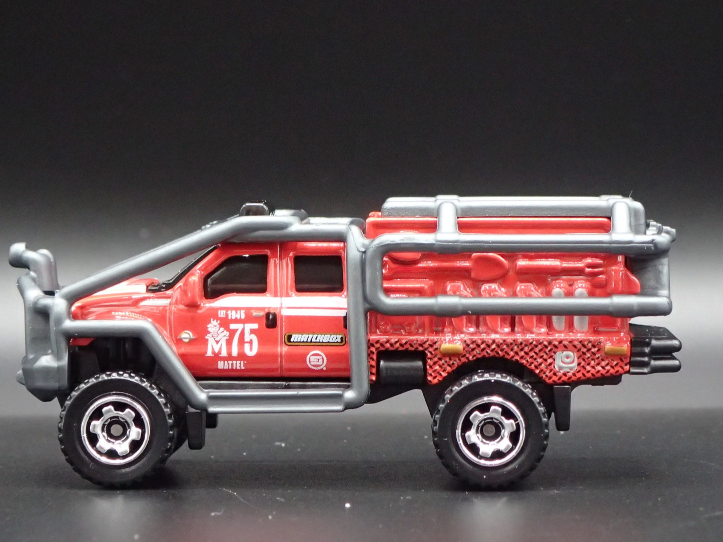 FORD F350 SUPERLIFT PICKUP TRUCK FIRE TRUCK SUPER DUTY 1:64 MB DIECAST MODEL CAR