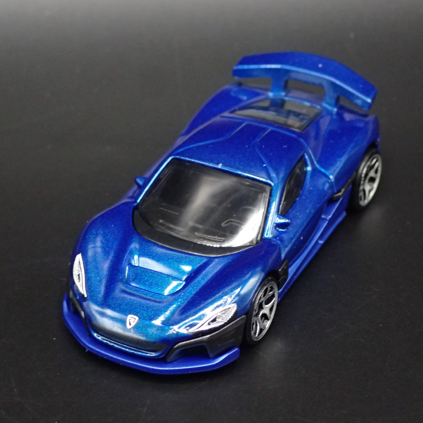 2021-2025 RIMAC NEVERA SUPER CAR BLUE 1/64 SCALE DIORAMA DIECAST MODEL CAR