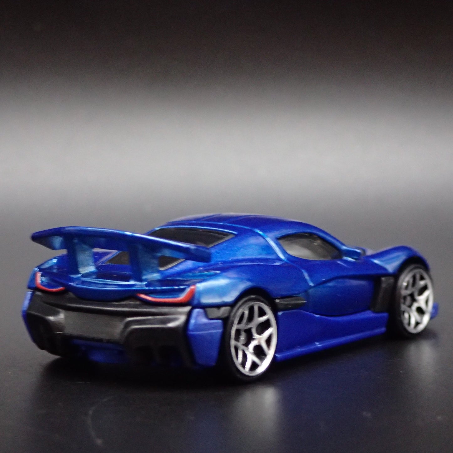2021-2025 RIMAC NEVERA SUPER CAR BLUE 1/64 SCALE DIORAMA DIECAST MODEL CAR