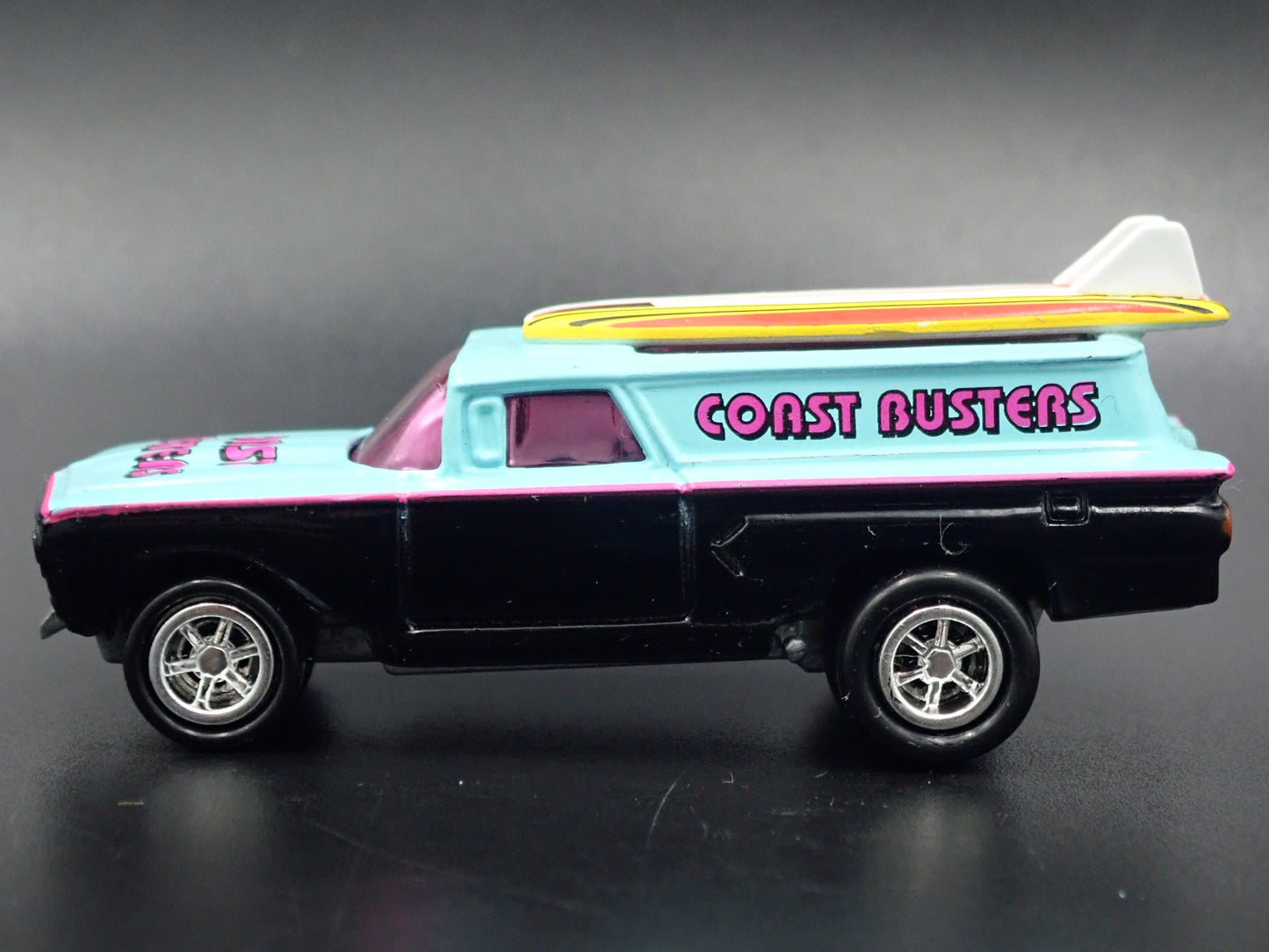 1960 60 CHEVY CHEVROLET PANEL WAGON SURF CUSTOM 1:64 SCALE DIECAST MODEL CAR