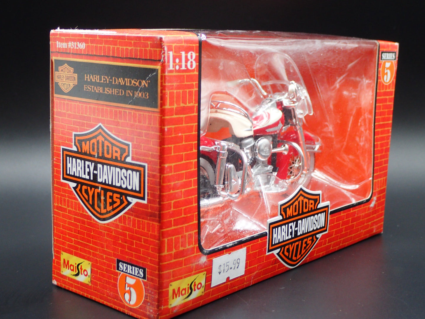 1962 FLH DUO GLIDE HARLEY DAVIDSON MAISTO 1/18 SCALE MOTORCYCLE MODEL SERIES 5