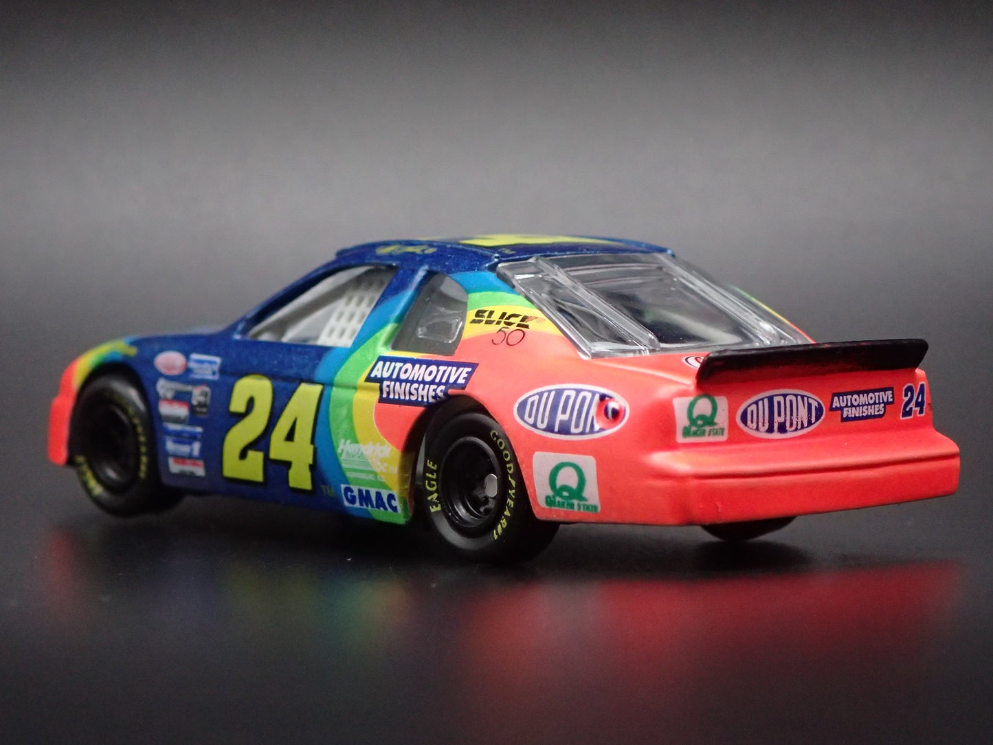1997 97 CHEVY CHEVROLET MONTE CARLO 24 JEFF GORDON NASCAR 1:64 DIECAST MODEL CAR