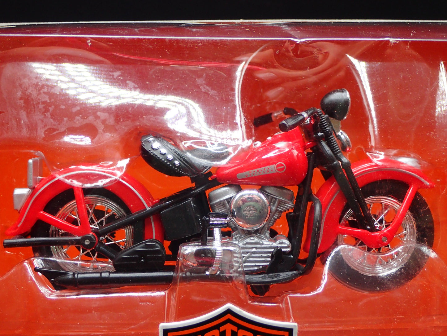 1948 48 FL PANHEAD HARLEY DAVIDSON MOTORCYCLE H-D 1:18 DIECAST MODEL SERIES 5