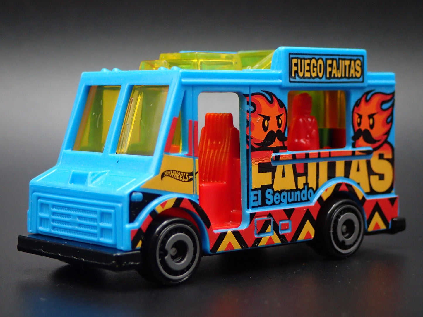 FOOD TRUCK FUEGO FAJITAS  1:64 MB SCALE COLLECTIBLE DIORAMA DIECAST MODEL CAR