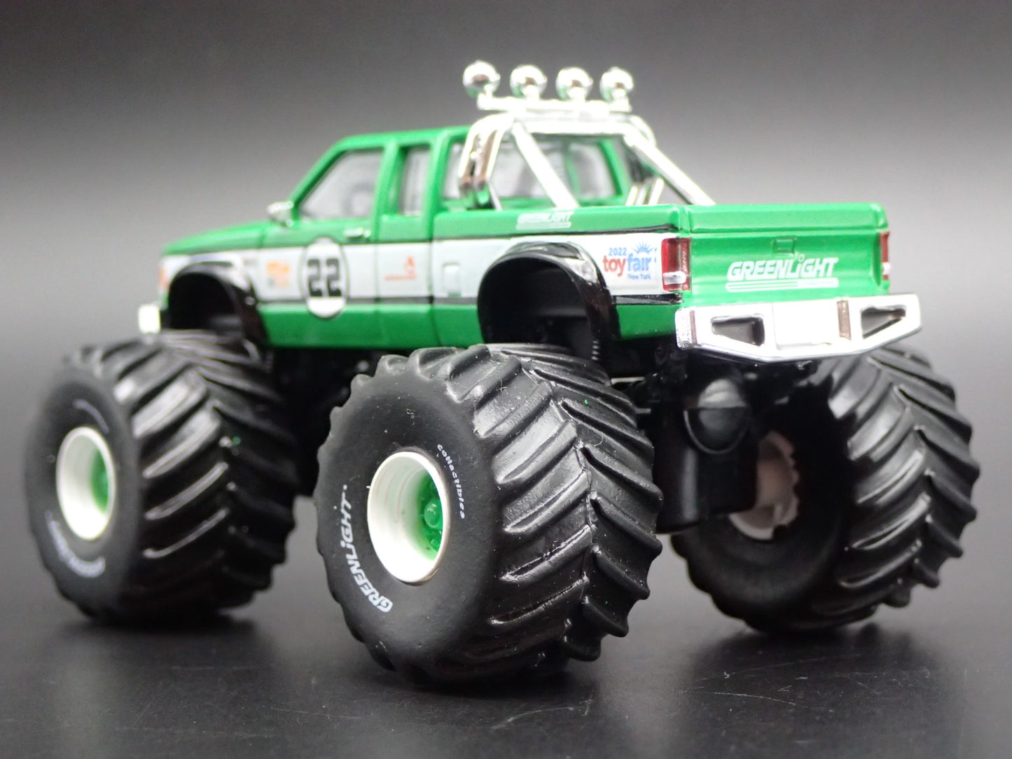 1986 86 CHEVY CHEVROLET S10 MONSTER PICKUP TRUCK 1:64 SCALE DIECAST MODEL CAR