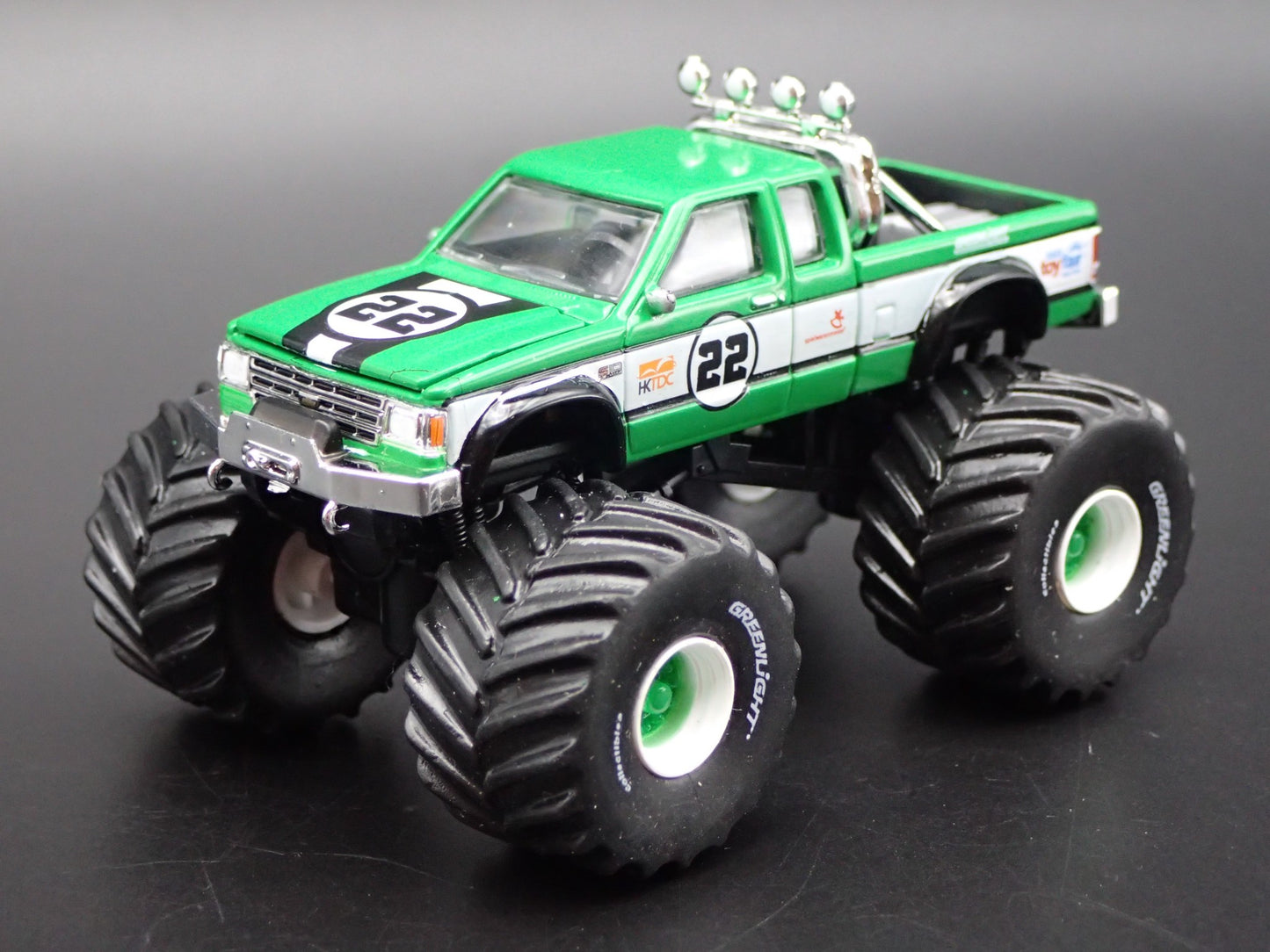 1986 86 CHEVY CHEVROLET S10 MONSTER PICKUP TRUCK 1:64 SCALE DIECAST MODEL CAR