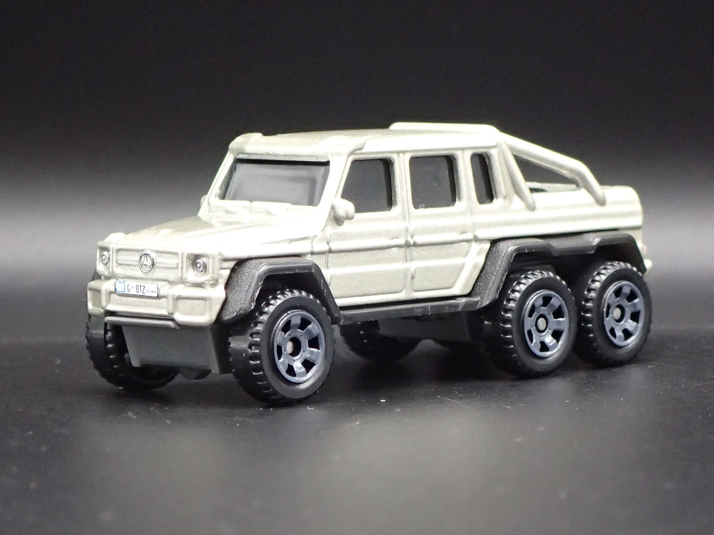 2013-2015 MERCEDES-BENZ G63 AMG 6X6 G WAGON SILVER 1:64 SCALE DIECAST MODEL CAR