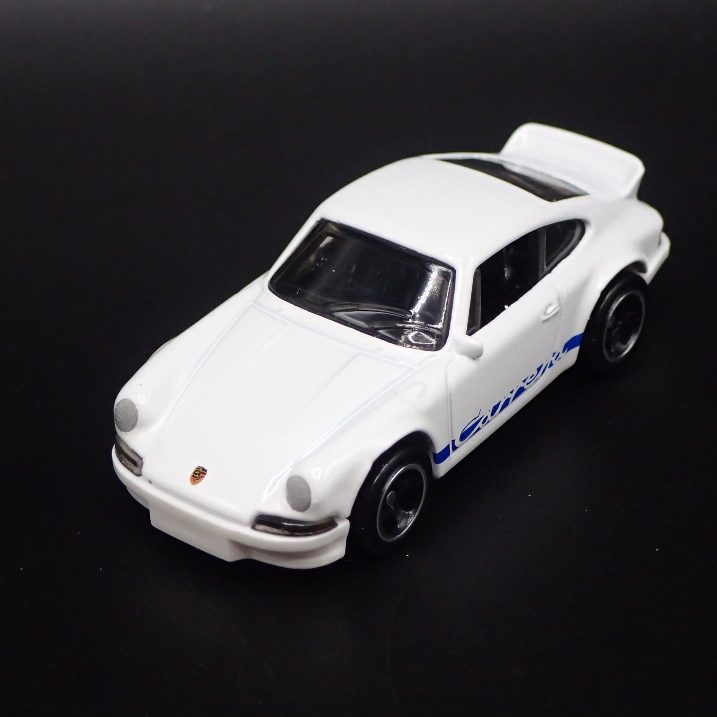 1973-1977 PORSCHE 911 CARRERA RS 2.7 1:64 SCALE COLLECTIBLE DIECAST MODEL CAR