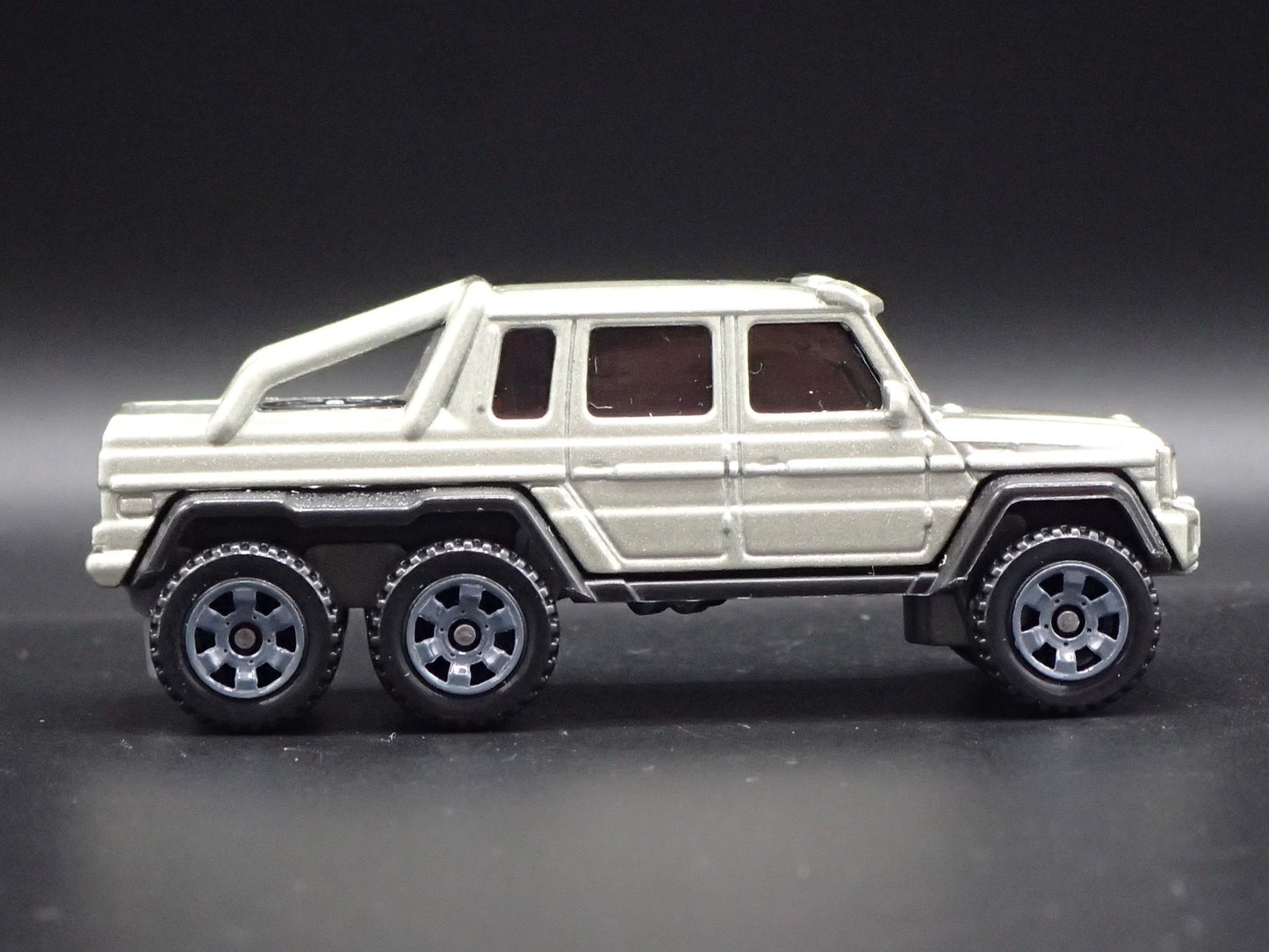 2013-2015 MERCEDES-BENZ G63 AMG 6X6 G WAGON SILVER 1:64 SCALE DIECAST MODEL CAR